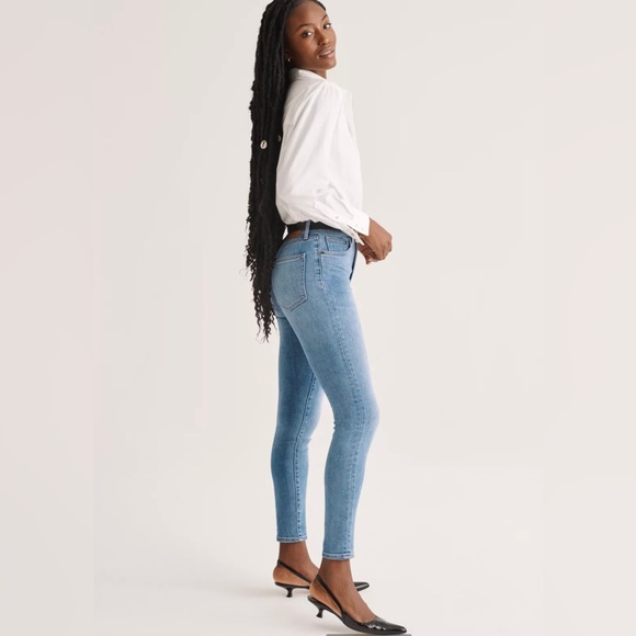 NWT Aritzia Denim Forum Lola Skinny Jean 25 Picture This Blue - Picture 5 of 9